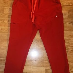 Figs Winning Red Yola high waisted scrub pants medium